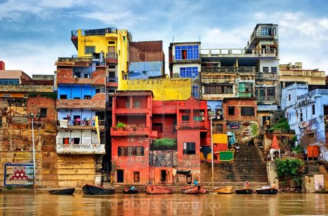 Shanty Town, Building Art, Photos Hd, Varanasi, Buy Prints, National Geographic, House Colors, Black House, Sri Lanka