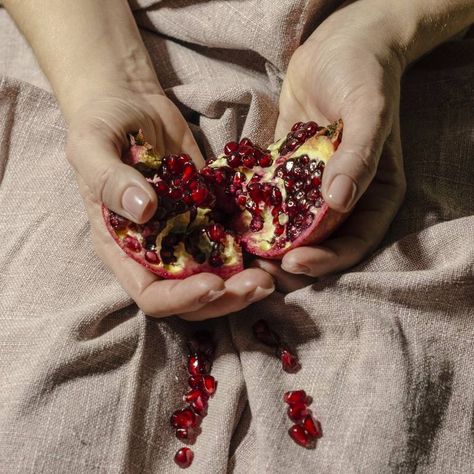 Pomegranate Art, Chuck Close, Photography Color, Hades And Persephone, Ap Art, Color Photo, Pomegranate, Art Inspo, Saatchi Art