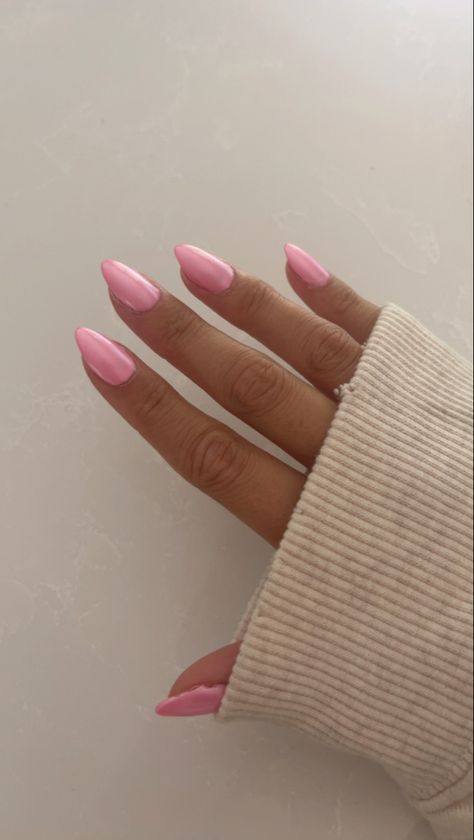 Nails Inspiration Pink Chrome, Baby Pink Crome Nails, Pink Chrome Nails Acrylic, Pink Nails With Pink Chrome, Pink Crome Nails Coffin, Pink Chrome Acrylic Nails Coffin, Nail Inspo Pink Chrome, Pink Light Nails, Nail Inspo Light Pink