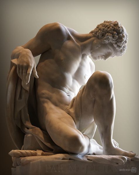 Classic Sculpture, Výtvarné Reference, Greek Statues, Greek Sculpture, Louvre Paris, Marble Sculpture, Caravaggio, Classical Art, Sculpture Installation