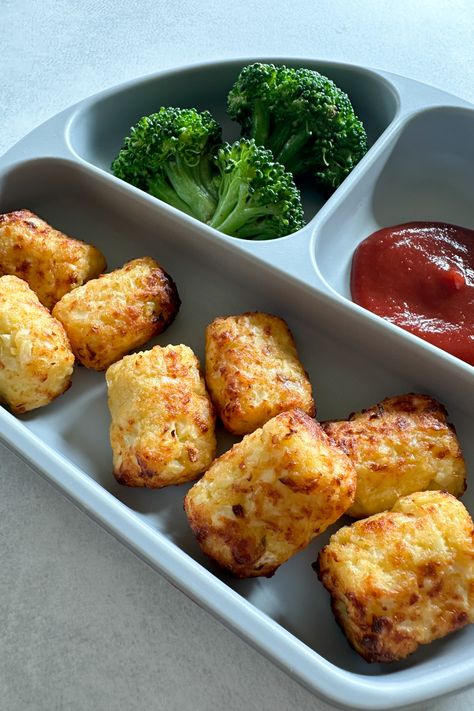 Veggie Tots, Tiny Bellies, Air Fryer Cauliflower, Cauliflower Tots, Baby Lunch, Weaning Foods, Easy Baby Food Recipes, Baby Led Weaning Recipes, Weaning Recipes