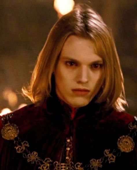 Caius Immortal Child Twilight Caius, Caius Twilight, Cauis Volturi, Caius Volturi, Twilight Characters, Stephenie Meyer Books, Jamie Bower, Twilight Saga Series, Tyler Blackburn