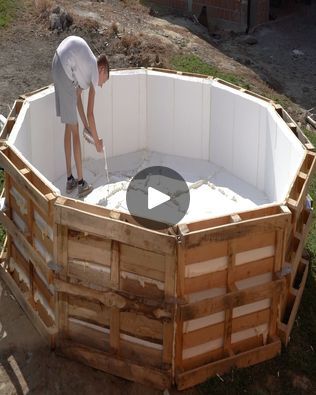 Homemade Swimming Pools, Diy Homemade, Pallet Diy, Swimming Pool, Swimming Pools, Swimming, Pool