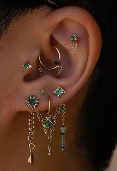 Colorful Earring Stack, Witchy Piercings, Blue Piercings, Ear Curation Ideas, Ear Piercing Curation, Ear Stacks, Ear Curation, Ear Cuff Piercing, Piercing Inspo