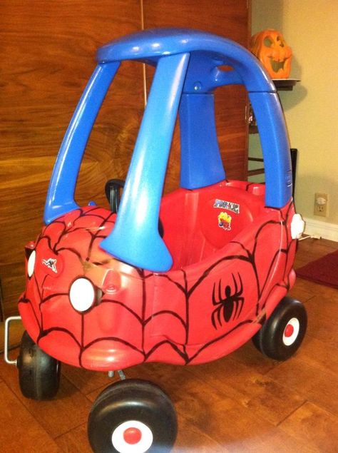 Spider-Man tyke Diy Little Tikes Car Makeover, Tikes Car Makeover, Little Tikes Car Makeover, Little Tikes Makeover, Car Makeover, Cozy Coupe Makeover, Spiderman Car, The Whoot, Diy Valentines Crafts