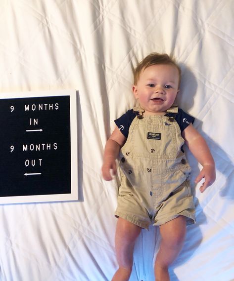 #baby #9monthold #monthlypicture #letterboard #babyletterboard #babymonthbymonth 9 Month Old Photo Ideas, Month Old Photo Ideas, 7 Month Baby, 8 Month Baby, Type Of Lighting, Baby Captions, Baby Messages, 9 Month Old Baby, Baby Milestones Pictures