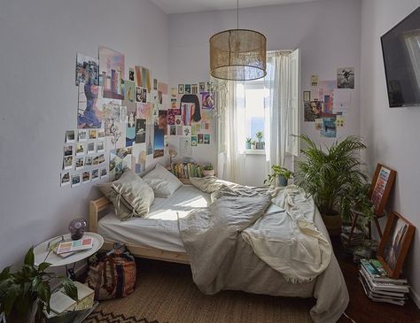 Neiden Bed, Chambre Inspo, Room Deco, Indie Room, Hus Inspiration, Aesthetic Rooms, Pretty Room, Dreamy Room, Cozy Room