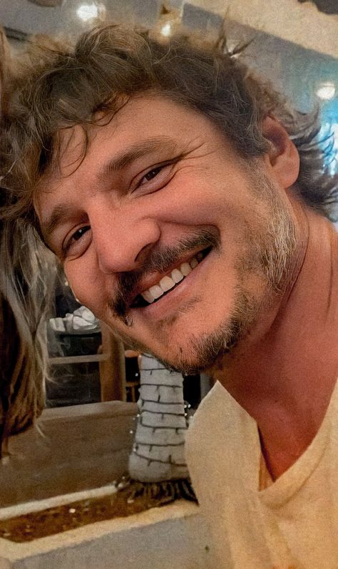 #PedroPascal Amy Lee, Pedro Pascal, A Man, Look At, Blush, Hair, On Instagram, Instagram