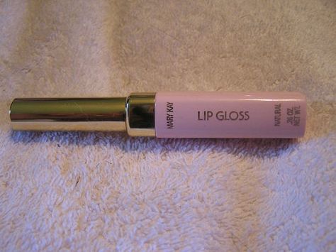 Omg.. this was my favorite lip gloss Lip Gloss Strawberry, Vintage Mary Kay, Mary Kay Lip Gloss, Mary Kay Products, Strawberry Scent, Mary Kay Pink, 80s Makeup, 80s Girl, Makeup Lips