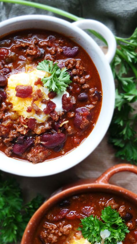 Beef And Pork Chili Recipe, Ground Pork Chili, Chili With Stew Meat, Bacon Chili, Pork Chili, Beef Chili Recipe, Ground Pork Recipes, Beef Sausage, Chili Recipe Easy