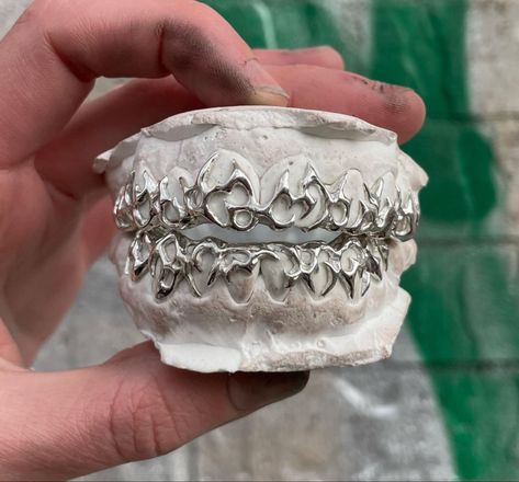 Unique Grillz, Silver Grillz Aesthetic, Colorful Grillz, Vampire Grillz, Two Piece Grillz, Silver Open Face Grillz, Silver Grillz, Grillz Teeth, Custom Grillz