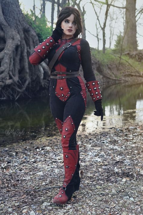 Skyrim Dark Brotherhood #skyrim #costume #photography #cosplaygirl #videogames #elderscrolls Skyrim Costume, Skyrim Dark Brotherhood, Skyrim Cosplay, Dark Brotherhood, Video Game Cosplay, The Elder Scrolls, Medieval Fashion, Elder Scrolls, Cosplay Outfits