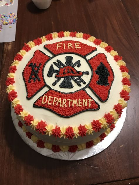 Firefighter cake Firefighter Cake Ideas, Firefighter Grooms Cake, Cake Firefighter, Cake Fireman, Firefighter Birthday Cakes, Firefighter Cookie, Cake Ideas For Men, Firefighter Cake, Fire Fighter Cake