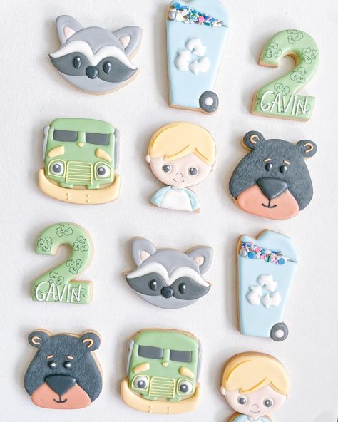 Trash Truck themed cookies 🗑️♻️🦝👦🏼 #trashtruck #trashtrucknetflix #trashtruckhuck #trashtruckparty #sugarcookies #cookiesofinstagram… | Instagram Trash Truck Bday Party, Trash Truck Cookies Decorated, Trash Truck Birthday Party Food, Trash Truck Themed Birthday, Trash Truck Birthday Party Ideas, Trash Truck Cookies, Trash Truck Birthday Cake, Trash Truck Birthday Party, Trash Bash