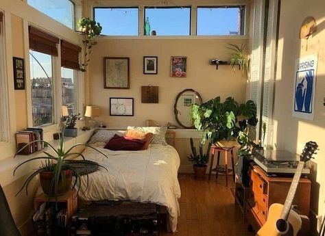 Apartment Stuff, Aesthetic Pretty, Redecorate Bedroom, Aesthetic Rooms, Dreamy Room, Dream Room Inspiration, Decor Minimalist, Future Plans, Cozy Room