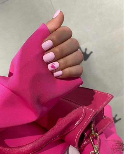 Valentine Nails Pink, Short Pink Nails, Pink Gel Nails, Short Gel Nails, Cute Simple Nails, Pink Gel, Nagel Tips, Nail Designs Valentines, Simple Gel Nails