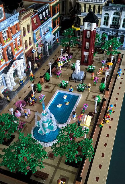 Lego City Central Park | morecitybricks | Flickr Lego City Ideas, Lego City Display, Brick Vault, Lego Village, Lego Universe, City Ideas, Lego Town, Big Lego, City Parks