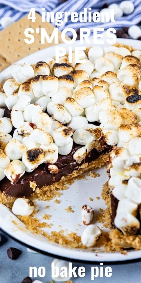 Smore Pie, Baked Smores, No Bake Pie, Smores Pie, Dessert Hacks, Homemade Graham Cracker Crust, Chocolate Pie, Low Carb Sweets, S'mores