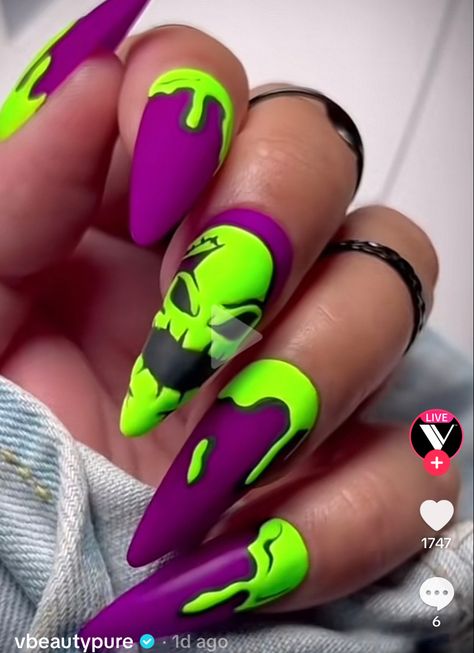 Neon Nail Designs 2024, Beetlejuice Merch, Beetlejuice Nail Designs, Neon Halloween Nails, Makeup Halloween Costumes, Nails Acrylic Halloween, Halloween Nails Acrylic, Zombie Nails, Wallpapers Halloween