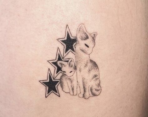 Handpoke Tattoo, Stick N Poke Tattoo, Poke Tattoo, Baby Tattoos, Star Tattoos, Simplistic Tattoos, Piercing Tattoo, Tattoo Stencils, Pretty Tattoos