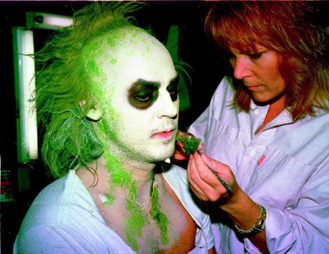 Here Are 16 Behind The Scenes Photos From Beetlejuice  I think that woman looks familiar... Beetlejuice Makeup, Beetlejuice Movie, Hugo Weaving, Movie Makeup, Special Fx Makeup, Theatrical Makeup, Septième Art, Character Makeup, Special Effects Makeup