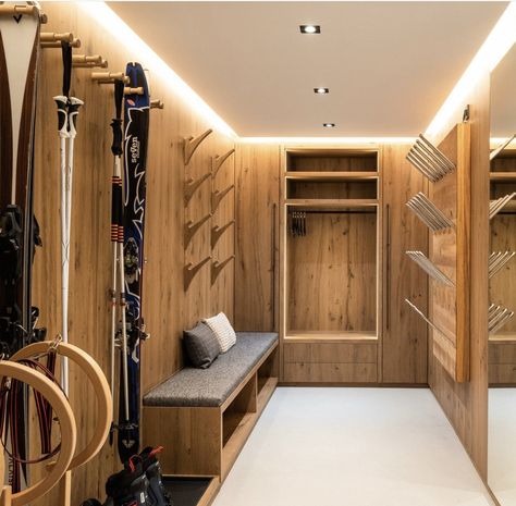 Ski Lodge Mudroom, Ski Bunk Room, Ski Chalet Boot Room, Ski House Entryway, Ski Chalet Mudroom, Ski Drying Room, Ski Boot Room, Ski House Bunk Room, Ski Room Ideas