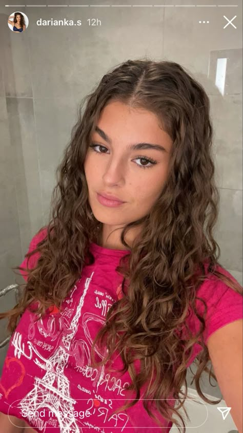 Wavy Hair 2b, Darianka Sanchez, Wave Hairstyles, Haircut Tip, Wave Hairstyle, Curly Hair Inspo, Extension Hair, Retro Wave, Natural Wavy Hair