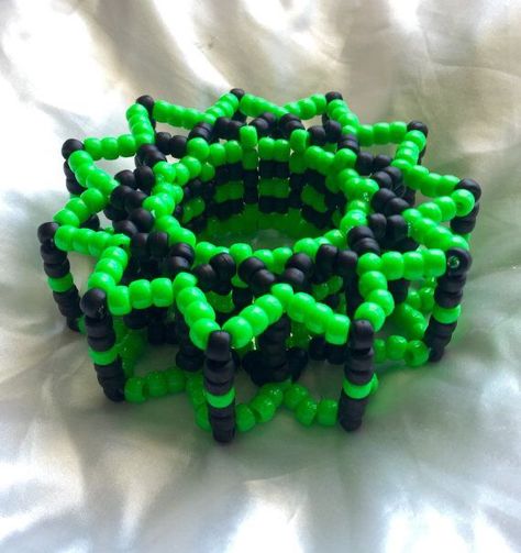 Kandi Projects, 3d Kandi Cuff, 3d Kandi, Scene Kandi, Rave Bracelets, Rave Jewelry, Kandi Cuff Patterns, Kandi Inspo, Diy Kandi Bracelets