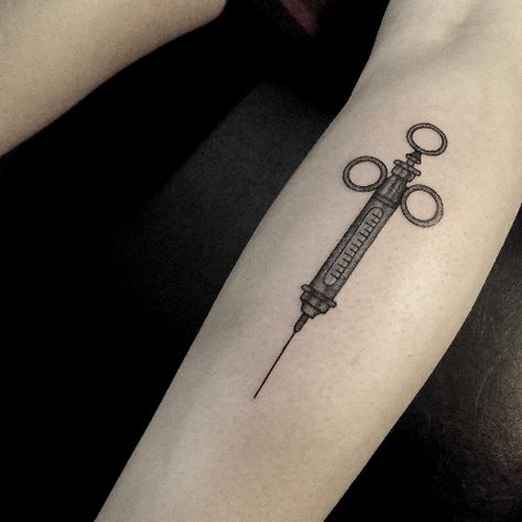 Syringe Tattoo, Classy Tattoos For Women, Tattoo Off, Nurse Tattoo, Medical Tattoo, Anchor Tattoo, Sleeve Ideas, Best Sleeve Tattoos, Tattoo Meaning