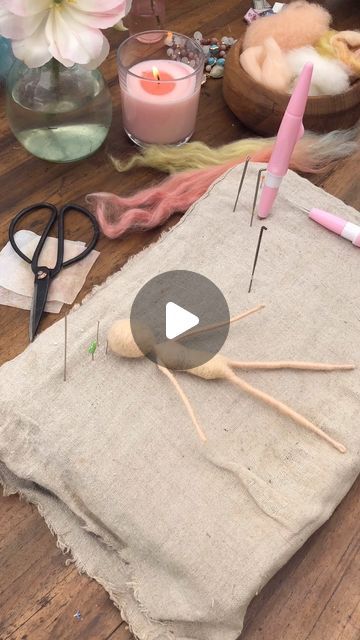 Easy Needle Felting Projects, Felting Tips, Needle Felting Tutorial, Quilt Modernen, Felt Baby, Felting Tutorials, May 21, Needle Felted, Needle Felting