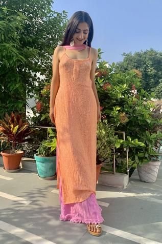 Strappy Kurta, Kurta And Palazzo, Kurta With Palazzo, Resham Embroidery, Desi Wear, Traditional Indian Dress, Desi Fashion Casual, Casual Indian Fashion, Palazzo Pant