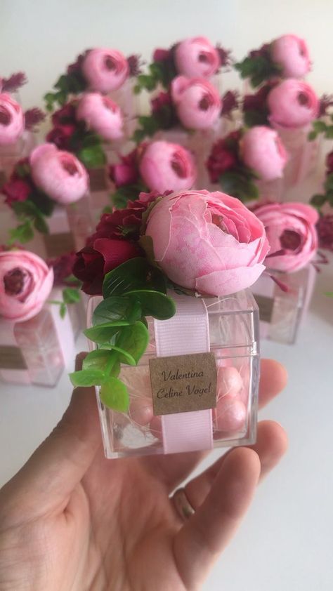 Candy Favor Boxes, Candy Wedding, Wedding Favours Luxury, Pink Favours, Gift For Guests, Bulk Wedding Favors, Wedding Favors And Gifts, Bridal Shower Party Favors, Gifts For Guests