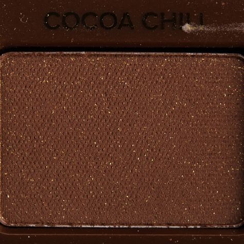 Too Faced Semi-Sweet Chocolate Bar Eye Palette Review & Swatches Brown Makeup Palette, Brown Eyeshadow Aesthetic, Eyeshadow Aesthetic, Gold Eyeshadow Looks, Too Faced Eyeshadow, Gold Palette, Best Eyeshadow, Brown Eye, Gold Eyeshadow