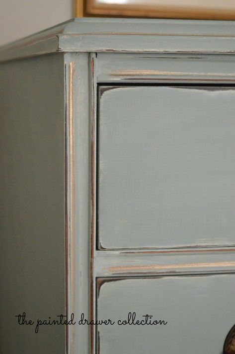 Vintage Dresser in Annie Sloan Duck Egg Blue – Before and After Duck Egg Blue Bedroom, Duck Egg Blue Furniture, Annie Sloan Duck Egg Blue, Duck Egg Blue Chalk Paint, Distressed Furniture Diy, Annie Sloan Painted Furniture, Vintage Bedroom Furniture, Blue Chalk Paint, Bedroom Furniture Makeover