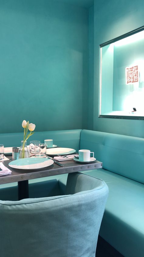 Blue Box Cafe at Tiffany’s Blue Tiffany Aesthetic, Mint Blue Aesthetic, Blue Cafe Aesthetic, Tiffany Blue Aesthetic, Blue Box Cafe, Tiffany Blue Wallpapers, Mint Green Wallpaper Iphone, Teal Interiors, Blue Cafe