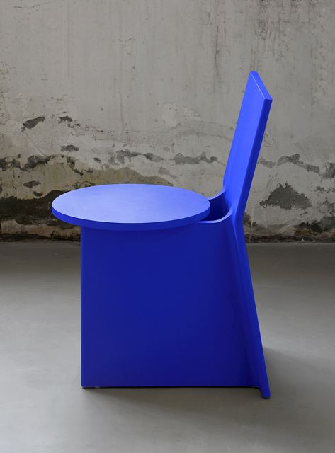 Cmf Design, Sight Unseen, Chinese Design, Plastic Furniture, Objet Design, Colorful Chairs, Blue Chair, Stylish Furniture, Sofas And Chairs