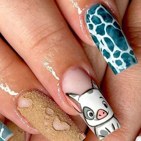 Nail Designs With Characters, Moana Theme Nails, Disney Hawaii Nails, Moana Nail Designs, Moana Nails Acrylic, Theme Park Nails, Disney Beach Nails, Green Disney Nails, Cute Character Nails