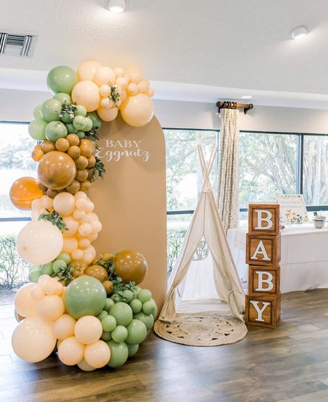 Woodland Baby Shower Party Ideas | Photo 1 of 26 Woodsy Baby Showers, Bos Baby, Two Besties, Woodland Theme Baby, Woodland Creatures Baby Shower, Woodland Baby Shower Decorations, Forest Baby Showers, Animal Baby Shower Theme, Adventure Baby Shower