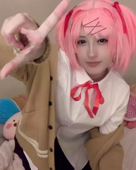 MANGA IS LITERATURE!!! • • • • • #natsuki #ddlc #dokidoki #dokidokiliteratureclub #cosplay Monika Ddlc Cosplay, Yuri Ddlc Cosplay, Ddlc Cosplay, Natsuki Cosplay, Natsuki Ddlc, Monika Ddlc, Doki Doki, Literature Club, Jesus Christ