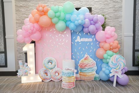 Themed First Birthday, First Birthday, Birthday Ideas, First Birthdays, 1st Birthday, Birthday Parties, Party Ideas, Birthday Party, Hair Cuts