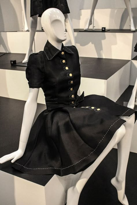 Chanel Black Dress, Mode Inspo, 가을 패션, Kpop Fashion Outfits, Chanel Black, Kpop Outfits, Elegant Outfit, Look Chic, Coco Chanel