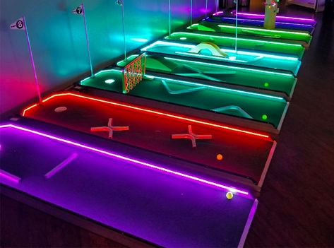 Bring the joys of mini golf to any event no matter the location with the indoor glow in the dark mini golf course. Outfitted with 9 individual lanes. Playhouse Cafe, Blacklight Mini Golf, Mini Golf Games, Golf Bar, Mini Putt, Indoor Mini Golf, Activation Ideas, Glow Night, Indoor Golf