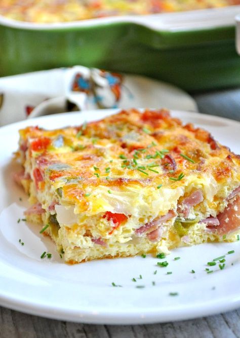 Okonomiyaki Rezept, Cheese Omelet, The Seasoned Mom, Baked Ham, What's For Breakfast, Quiche Recipes, Breakfast Recipes Casserole, Egg Breakfast, Breakfast Items