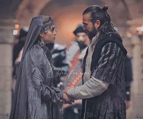 Ertugrul And Halima, Halima Sultan, Esra Bilgic, Turkish Film, Best Profile Pictures, Bts V Pictures, Cute Muslim Couples, Photo Editing Tutorial, Turkish Beauty