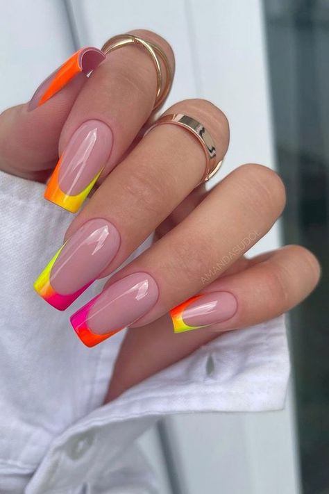 Unghie Sfumate, Subtle Nails, Makijaż Smokey Eye, Acrylic Nails Coffin Pink, Long Square Acrylic Nails, Oval Nails, Neon Nails, Yellow Nails, Fabulous Nails