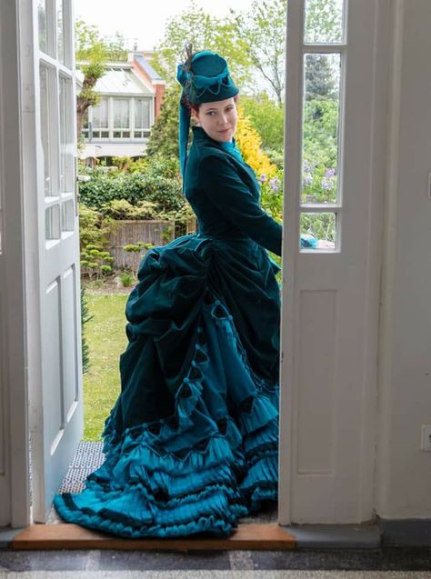 1870s Winter Fashion, 1840s Winter Fashion, Victorian Age Dress, 1800s Costume, Glided Age, 1800s Gown, Gown Victorian, 1870s Dress, High Low Ball Gown