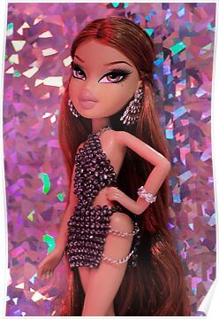 Bratz Doll Halloween Costume, Bratz Doll Makeup, Arte Glitter, Bratz Halloween Costume, Bratz Yasmin, Black Bratz Doll, Bratz Doll Outfits, Brat Doll, Doll Halloween Costume