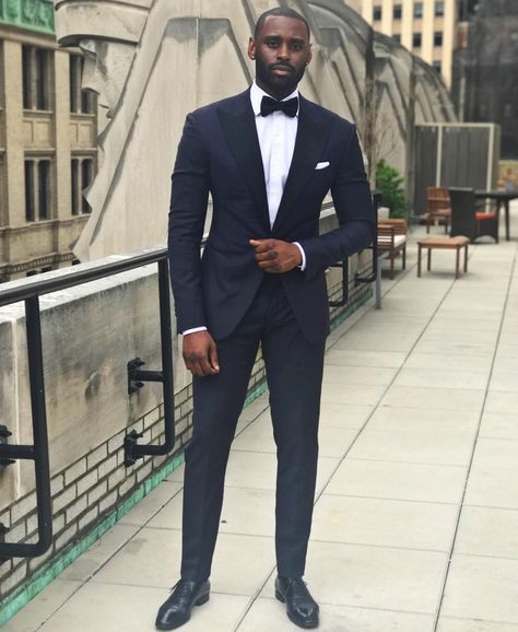 510 Likes, 6 Comments - Mens Fashion & Suits (@suitsharks) on Instagram: “Very nice •  @sammydkr” Men Suits Prom, Groom And Groomsmen Outfits, Men Suit Wedding, Men Suits Blue, Black Tuxedo Suit, Prom Men, Best Suits For Men, Mens Fashion Suits Casual, Black And White Suit