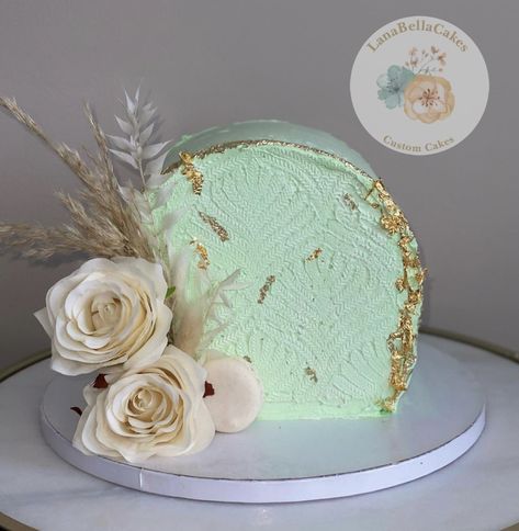 Floral cake upturned cake 
Green birthday cake Face Forward Cake, Forward Facing Cake, Arch Cake, Pattern Cake, 70th Birthday Cake, Patterned Cake, Birthday Cake For Him, Creative Cake Decorating, Bridal Shower Cakes