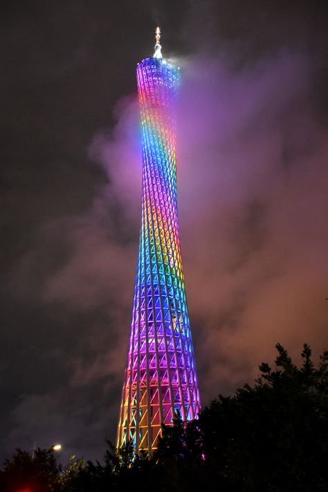 Canton Tower Guangzhou, China Vacation, Canton Tower, Canton China, Fountain City, Holiday China, Explore China, China Travel Destinations, China City